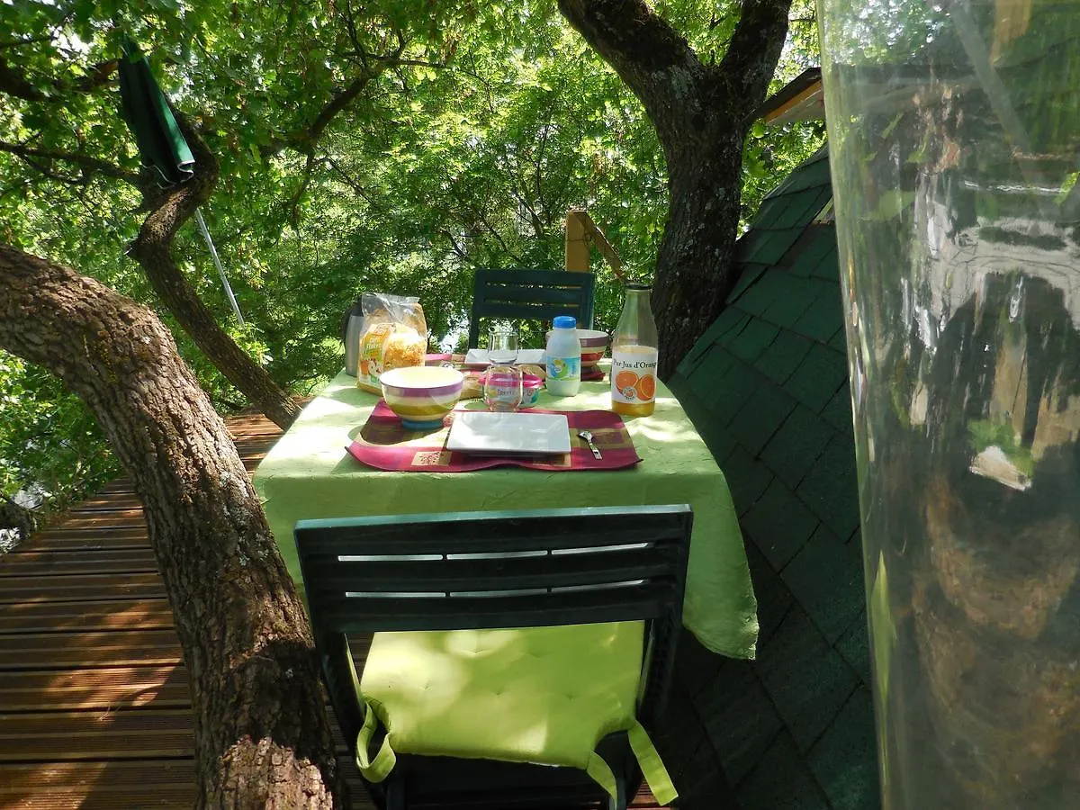 B&B La Cabane Insolite Mones 0*,