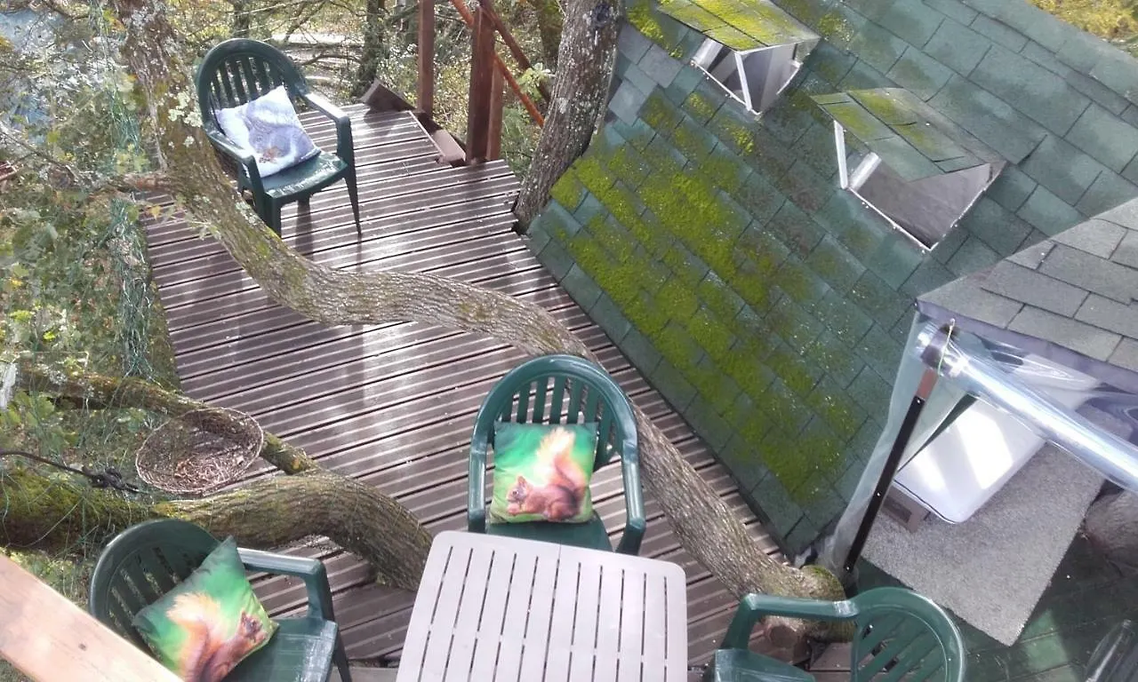 B&B La Cabane Insolite Mones 0*,  France